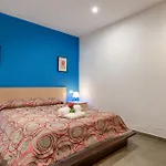 Trafalgar דירה *